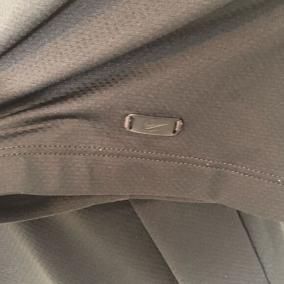 Nike Tiger Woods Men's Black Golf Polo Shirt - Picture 4 of 8